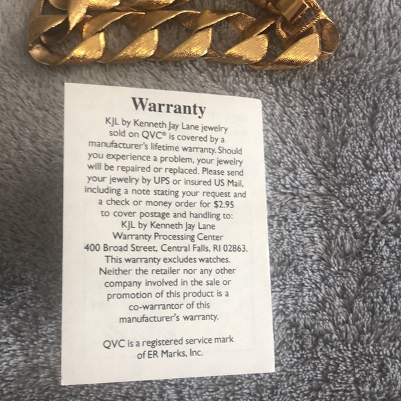 Gold tone chain bracelet - Picture 8 of 9